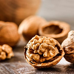 Raw walnuts are loaded with antioxidants.